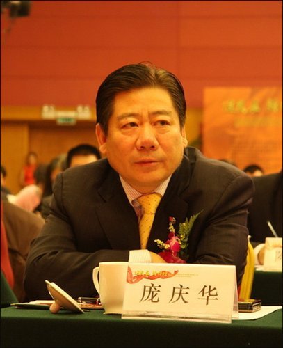 汽车经销商扩充实力 多模式竞争格局隐现