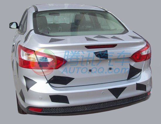 国产新福克斯最新谍照 车型配置全曝光