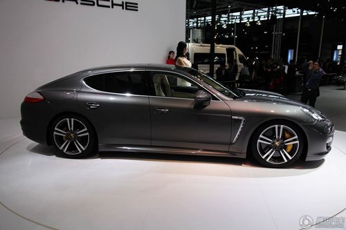 保时捷Panamera Turbo S